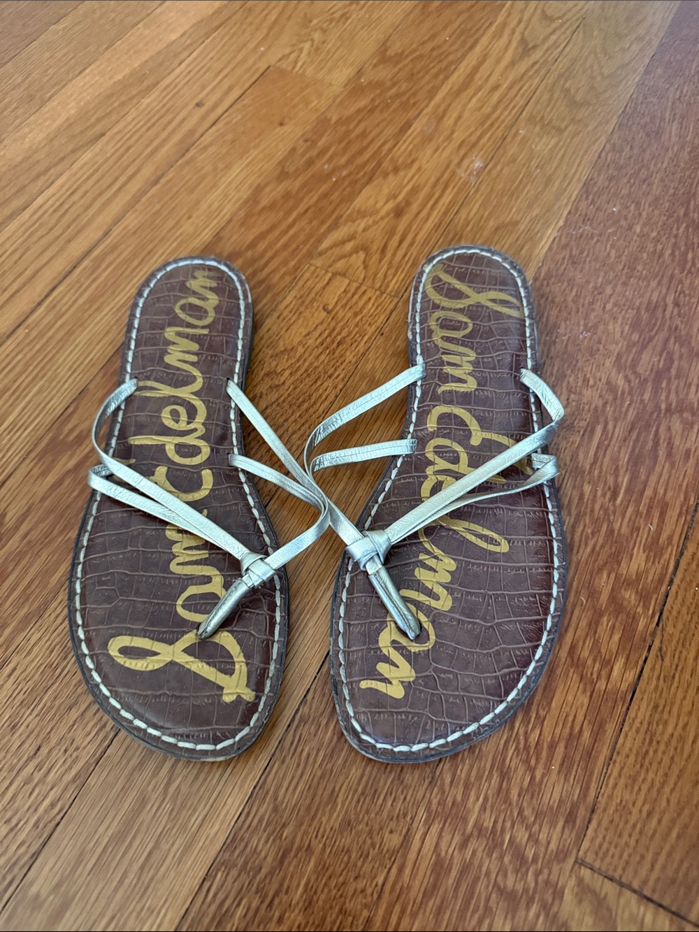 Sam Edelman Metallic Gold Leather Strappy Toe-Loop Sandals